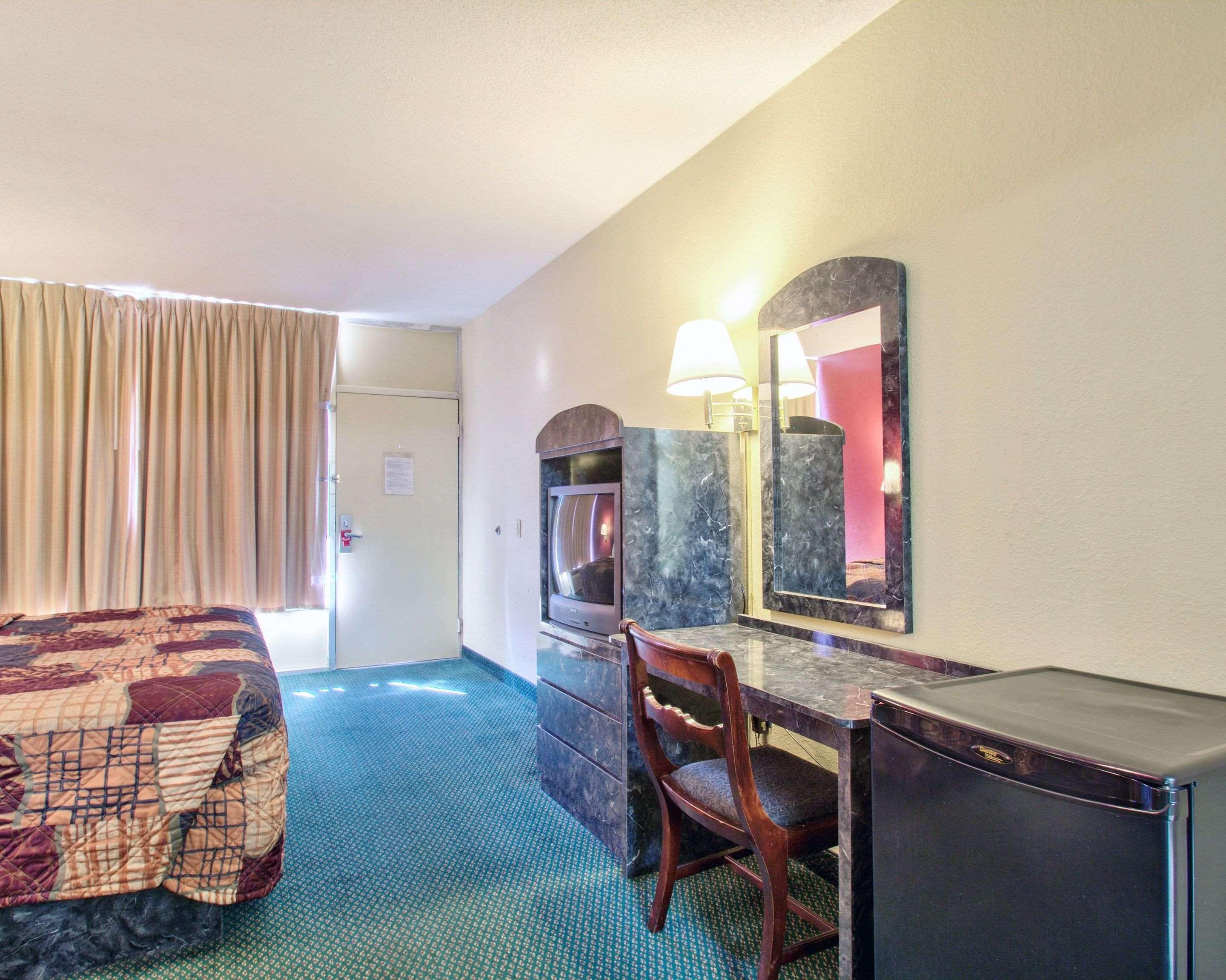 Donalsonville Econo Lodge מראה חיצוני תמונה