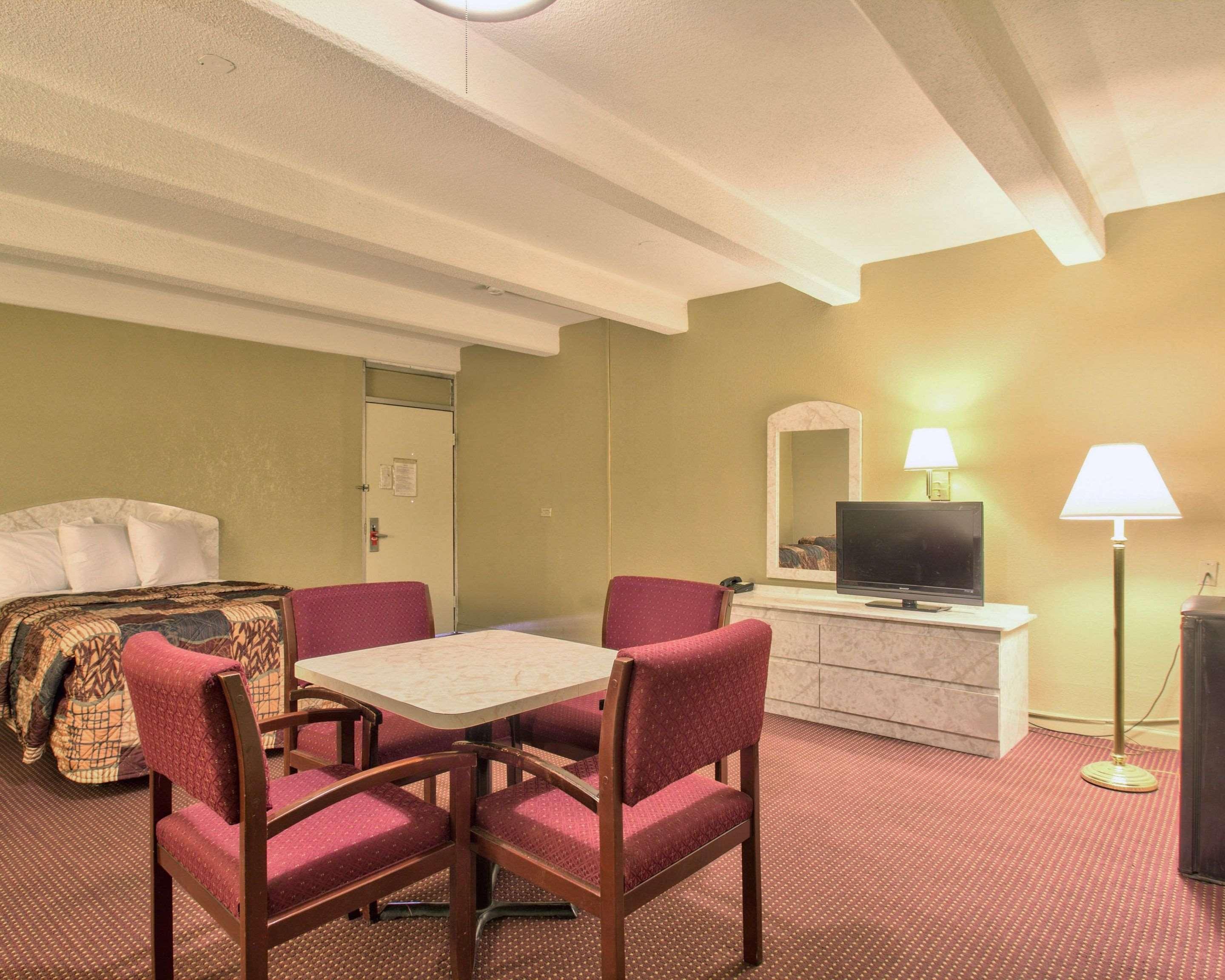 Donalsonville Econo Lodge מראה חיצוני תמונה